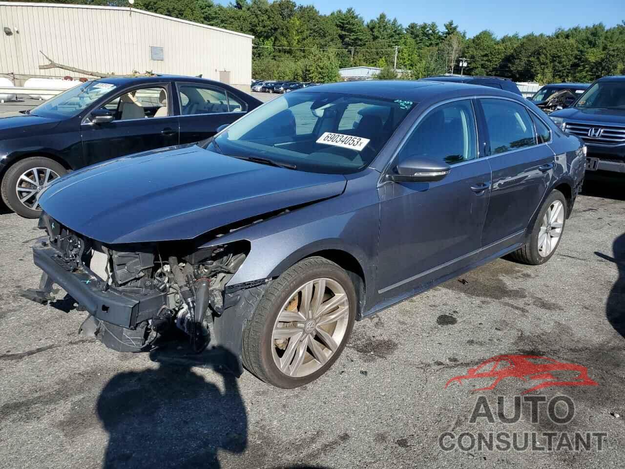 VOLKSWAGEN PASSAT 2017 - 1VWCT7A32HC084769