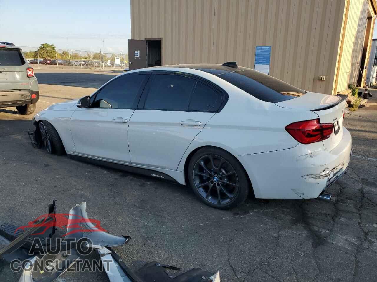 BMW 3 SERIES 2017 - WBA8B7C32HA190043