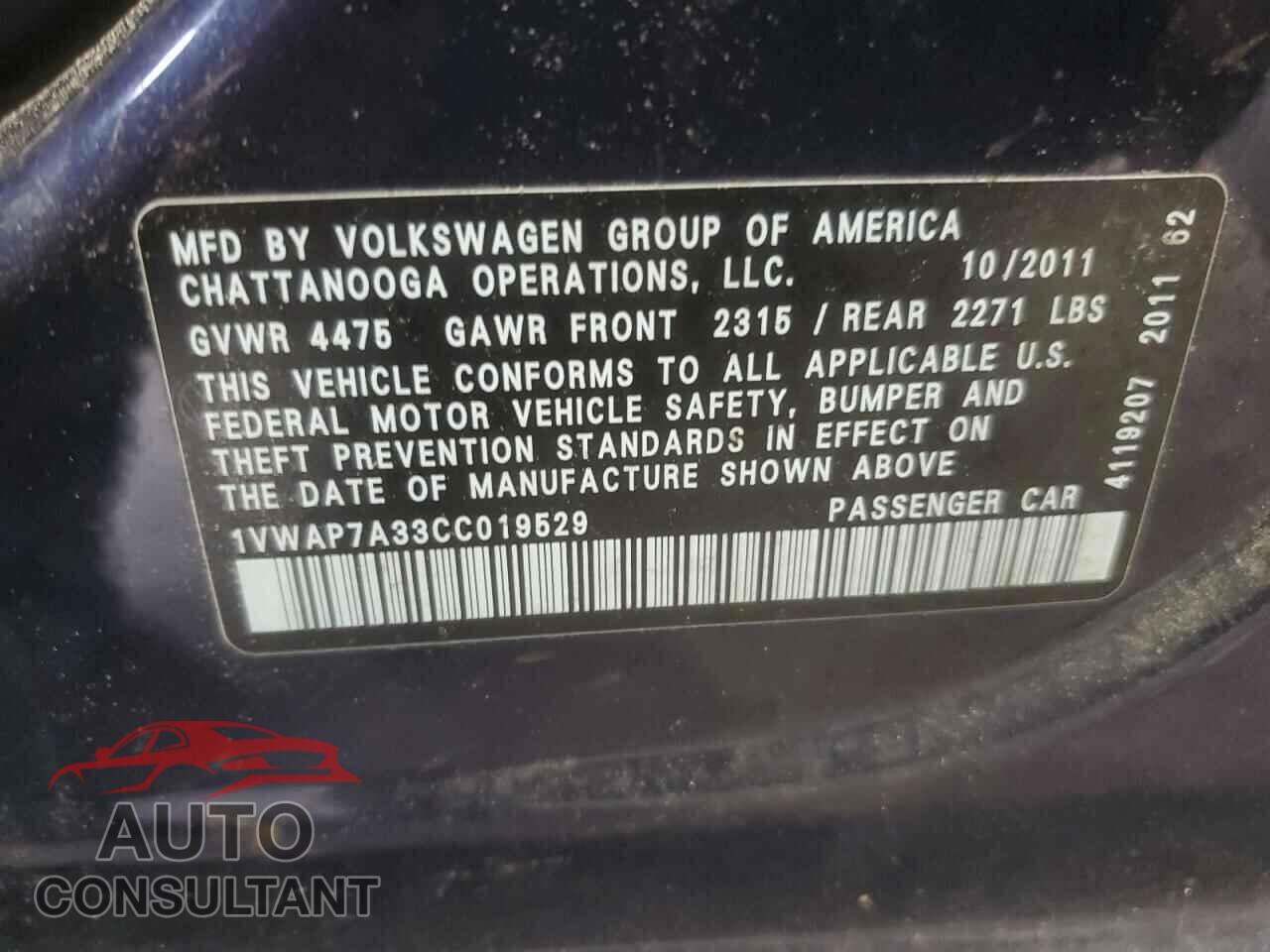 VOLKSWAGEN PASSAT 2012 - 1VWAP7A33CC019529