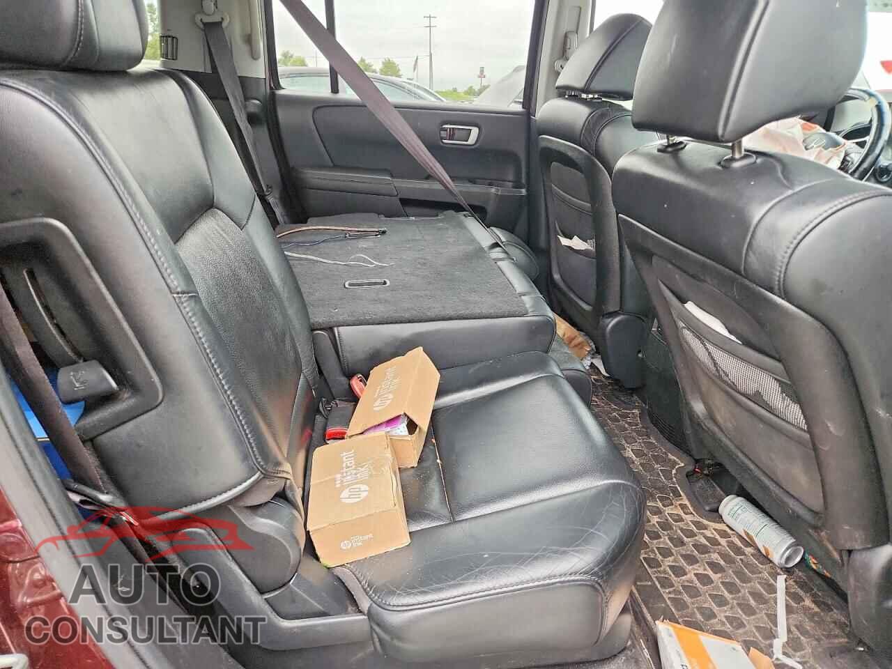 HONDA PILOT 2011 - 5FNYF4H51BB028340
