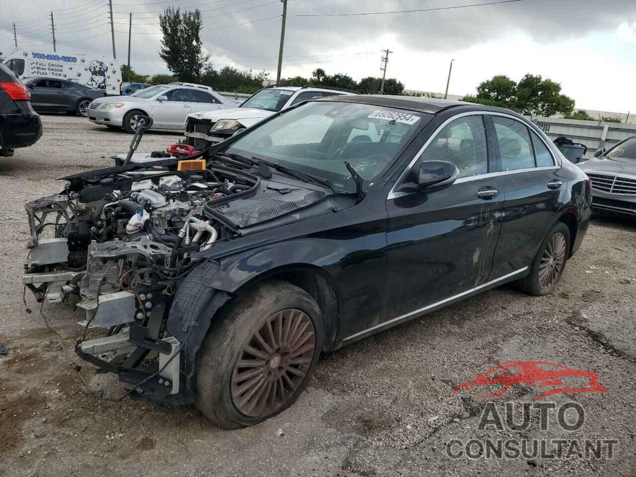 MERCEDES-BENZ C-CLASS 2016 - 55SWF4KBXGU137200
