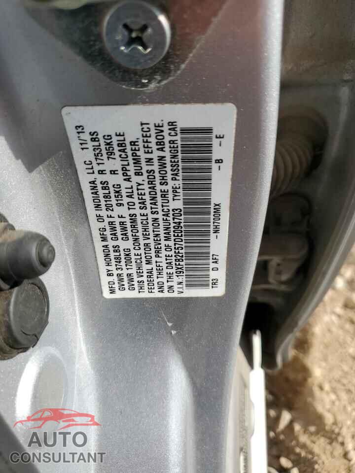 HONDA CIVIC 2013 - 19XFB2F57DE094703
