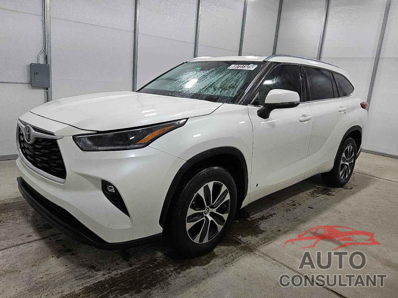 TOYOTA HIGHLANDER 2021 - 5TDGZRAHXMS533831