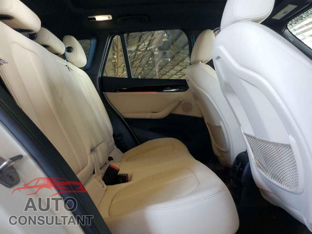 BMW X1 2016 - WBXHT3C33GP889429