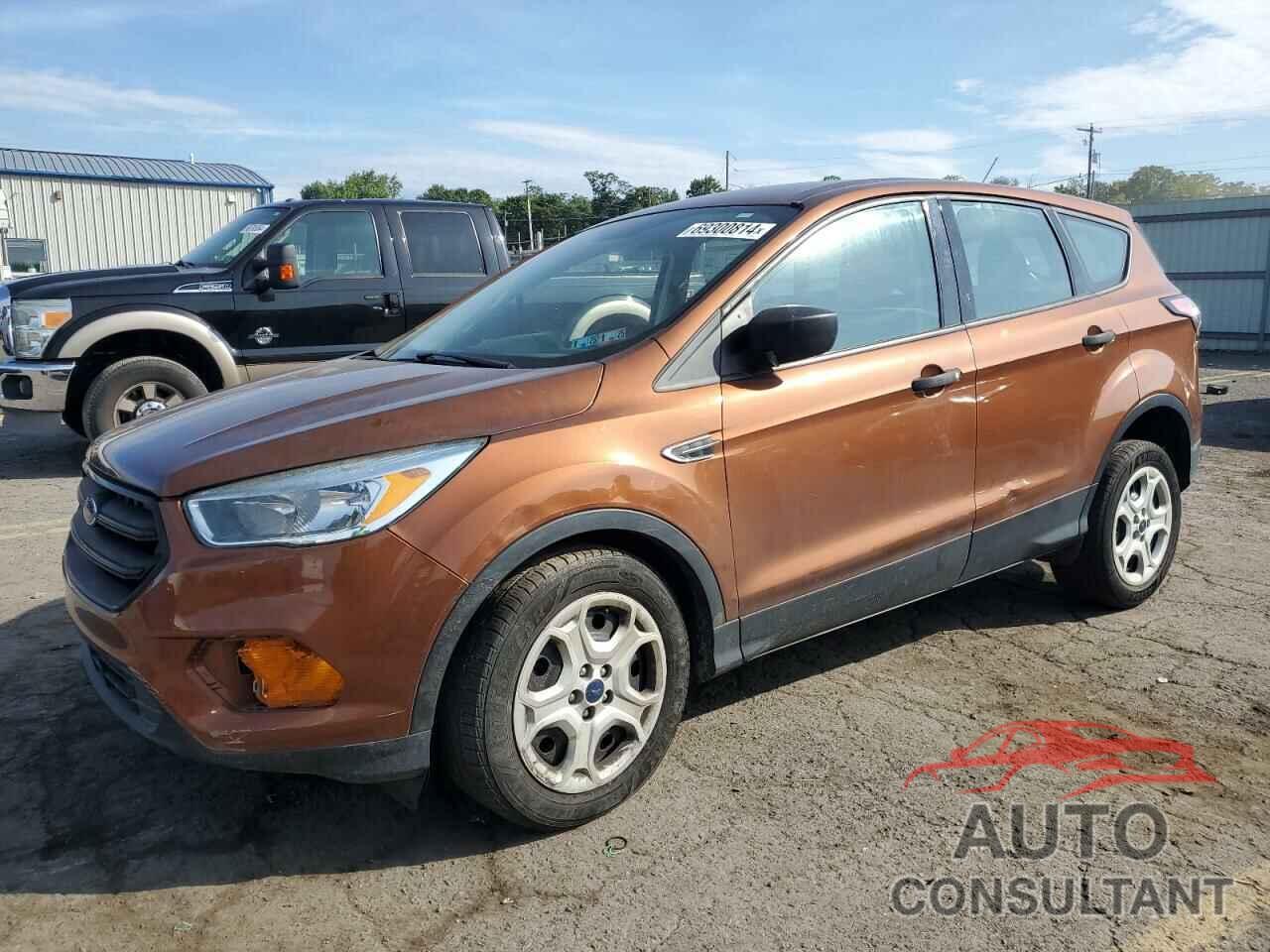 FORD ESCAPE 2017 - 1FMCU0F76HUD07291