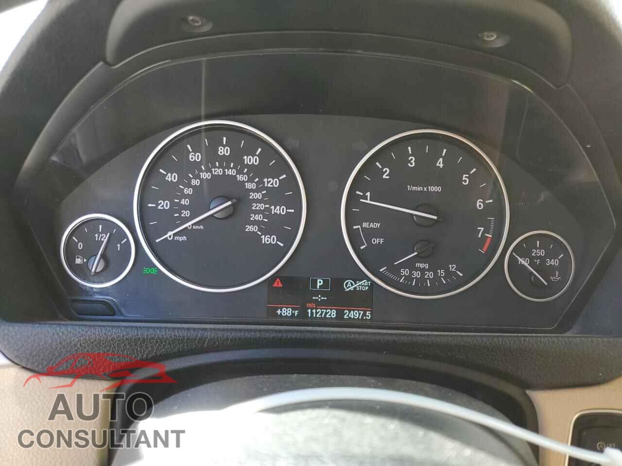 BMW 3 SERIES 2013 - WBA3C1G50DNR45189