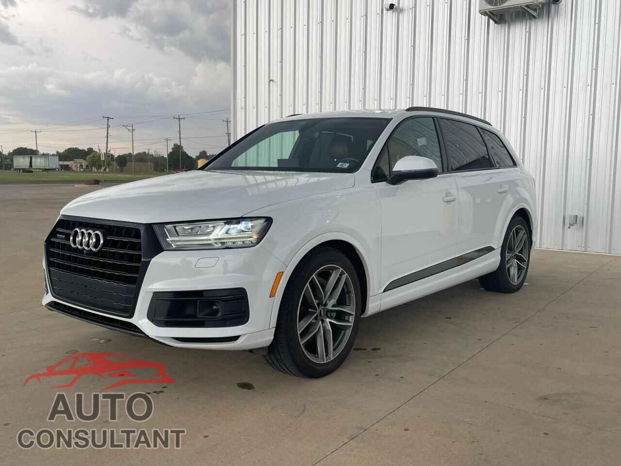 AUDI Q7 2018 - WA1VAAF76JD018357