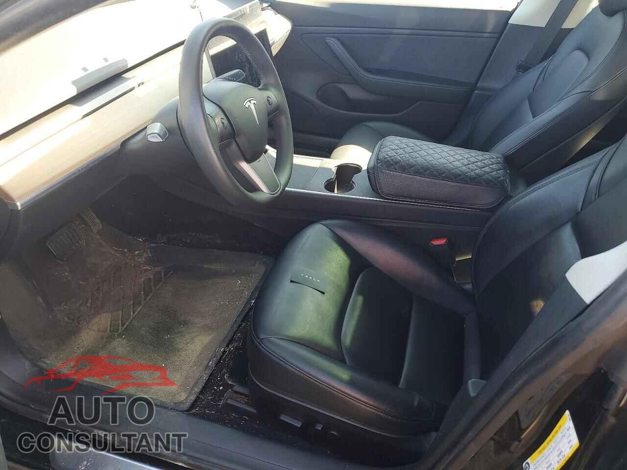 TESLA MODEL 3 2019 - 5YJ3E1EB4KF451449