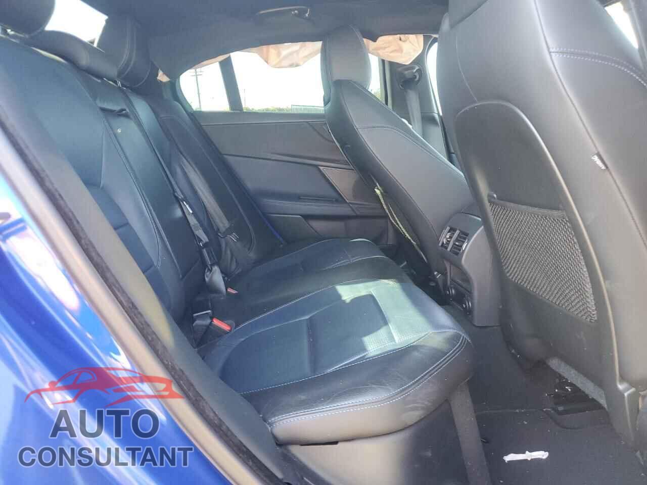 JAGUAR XE 2017 - SAJAF4BVXHCP13440