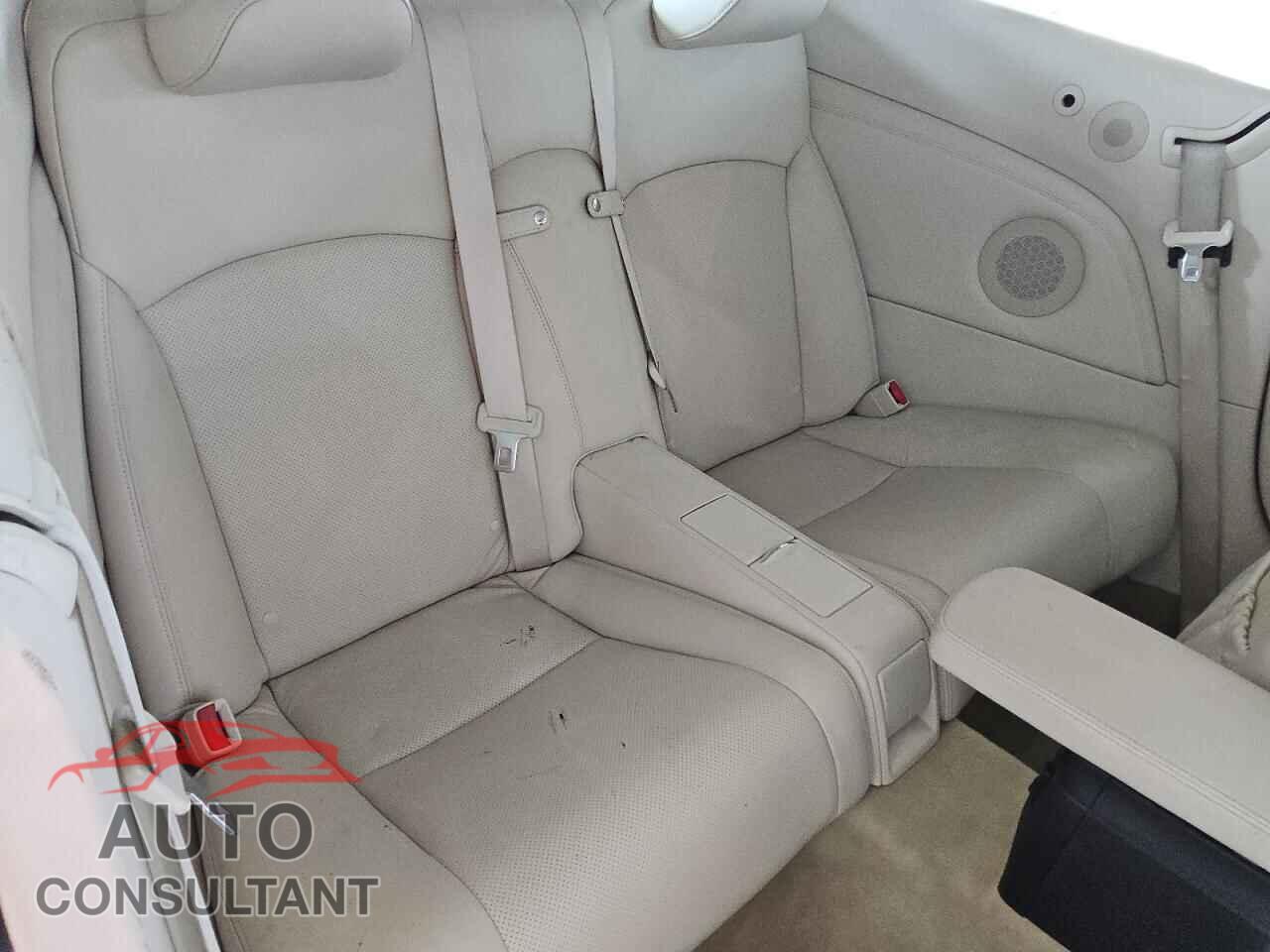 LEXUS IS 2011 - JTHFF2C26B2519092