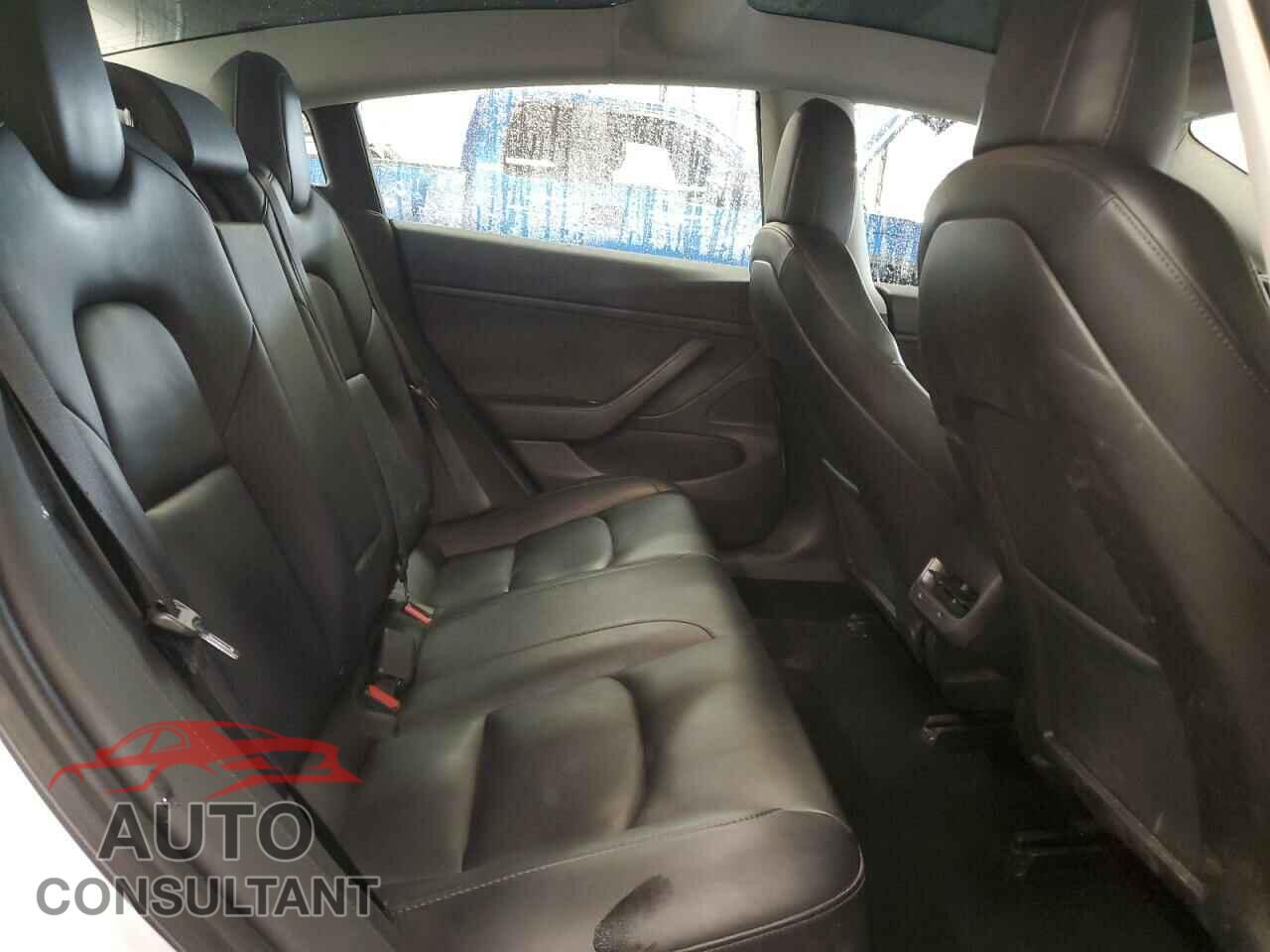TESLA MODEL 3 2019 - 5YJ3E1EB9KF211636