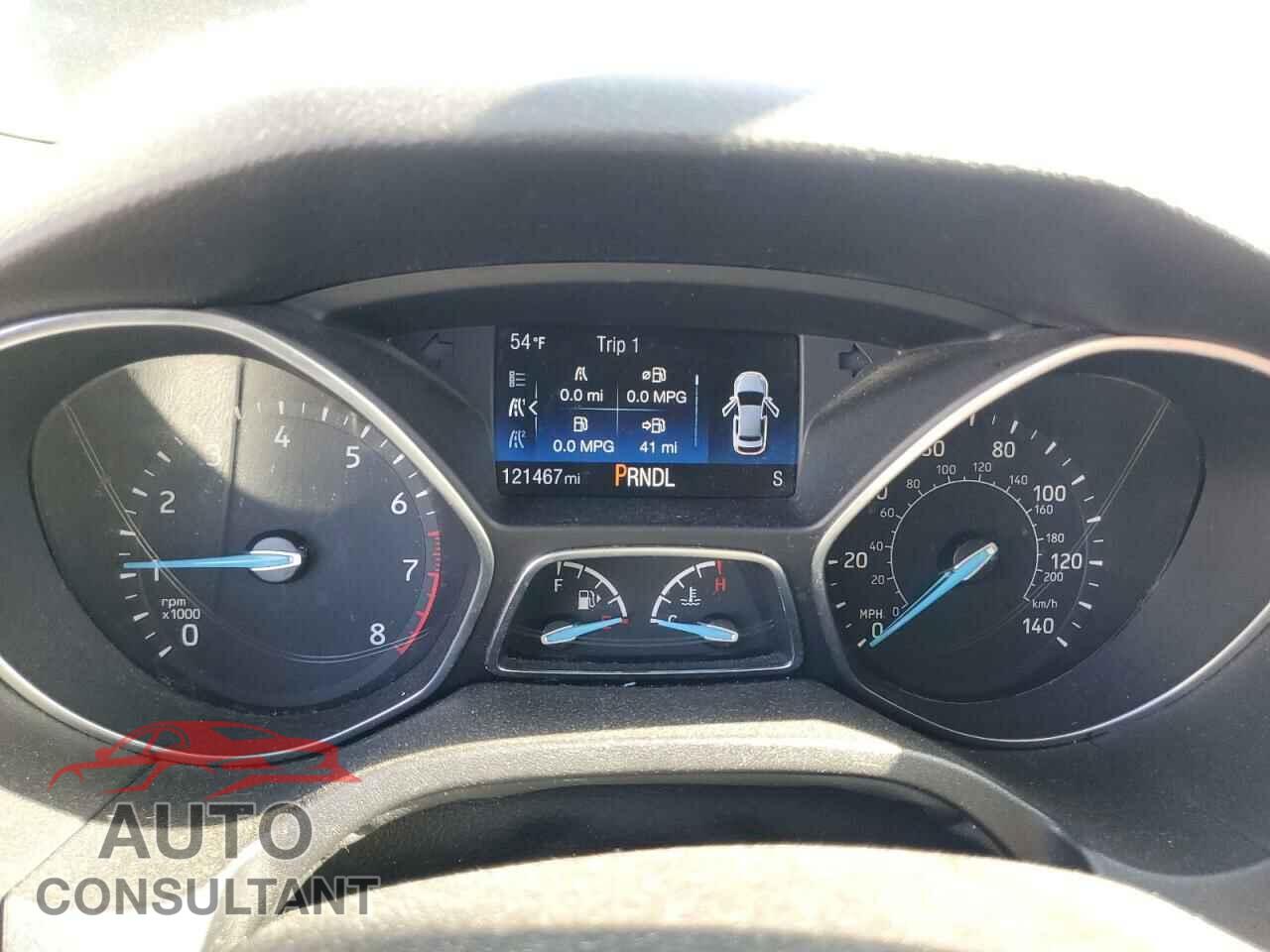 FORD FOCUS 2017 - 1FADP3K27HL290802