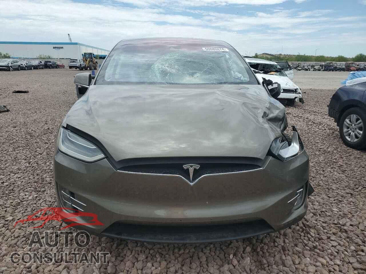 TESLA MODEL X 2016 - 5YJXCAE2XGF006583