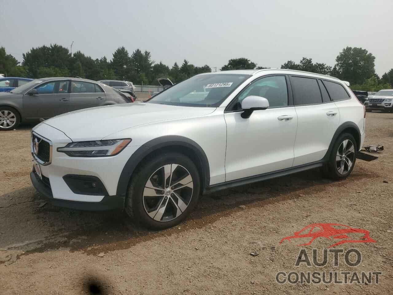 VOLVO V60 2021 - YV4102WK7M1068799