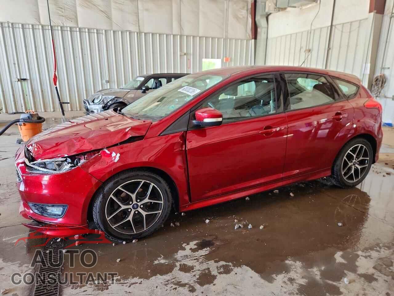 FORD FOCUS 2016 - 1FADP3K27GL243848