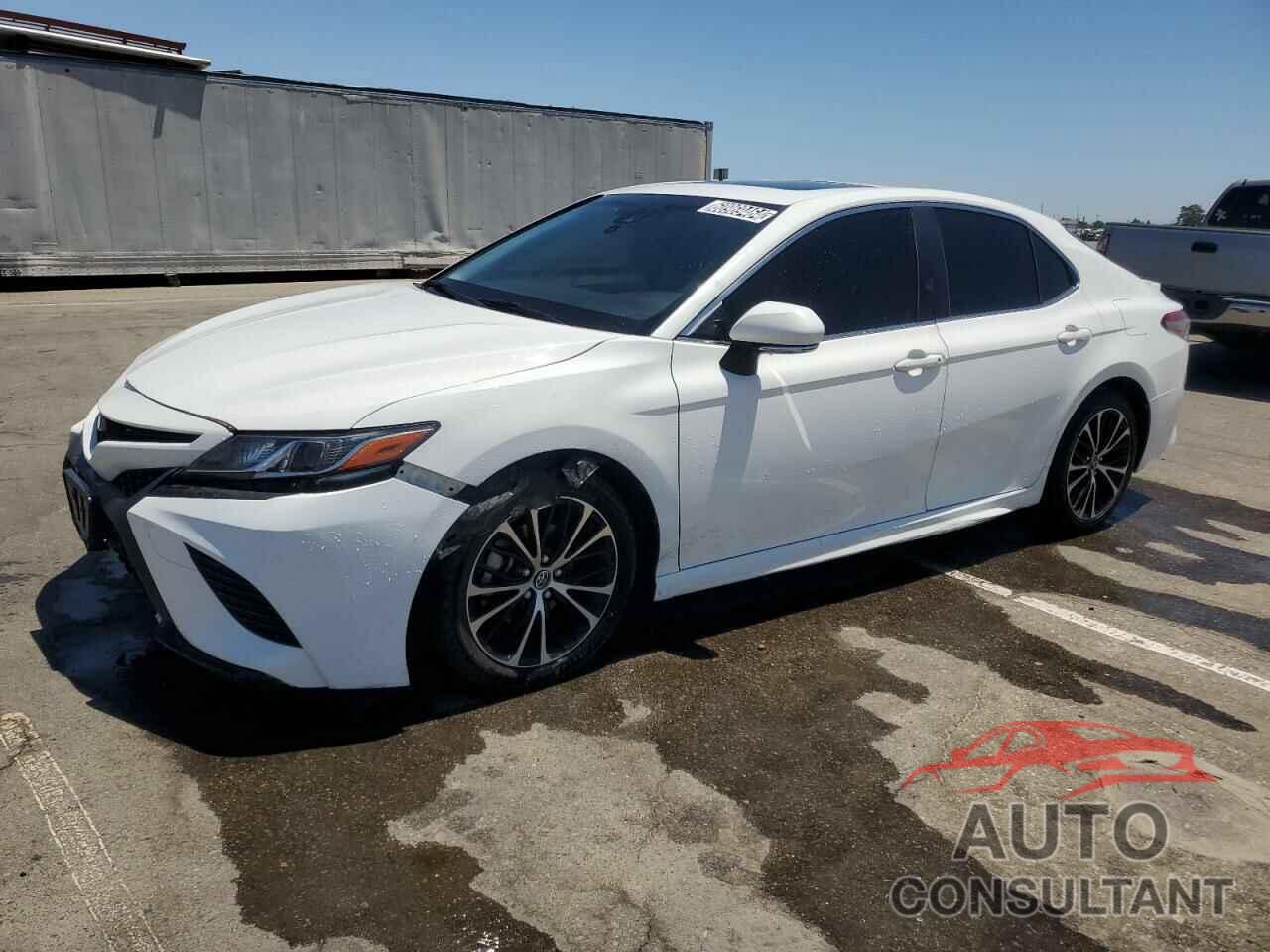 TOYOTA CAMRY 2018 - JTNB11HK3J3049402