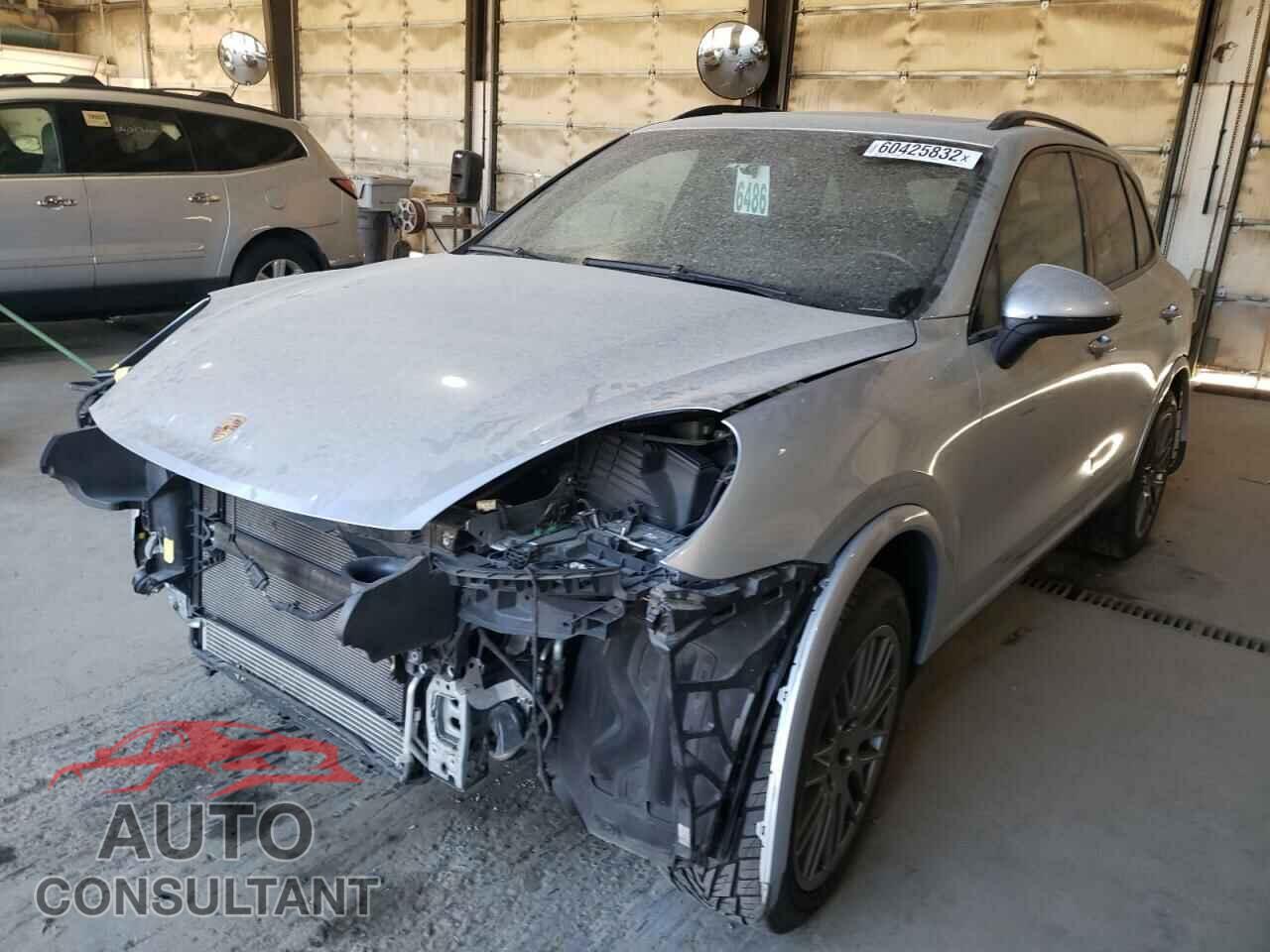 PORSCHE CAYENNE 2017 - WP1AA2A23HKA81538