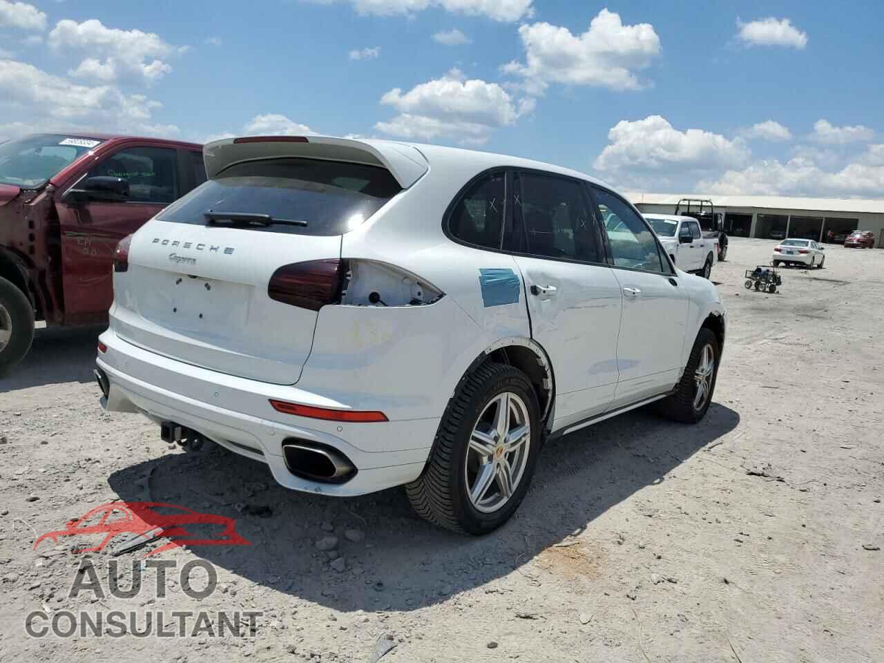 PORSCHE CAYENNE 2016 - WP1AA2A27GKA08767