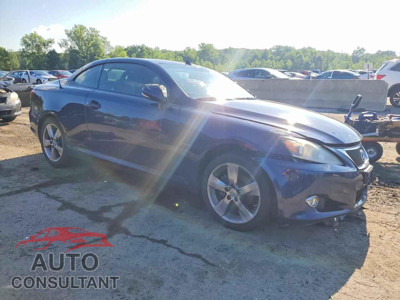 LEXUS IS 2011 - JTHFF2C28B2520082