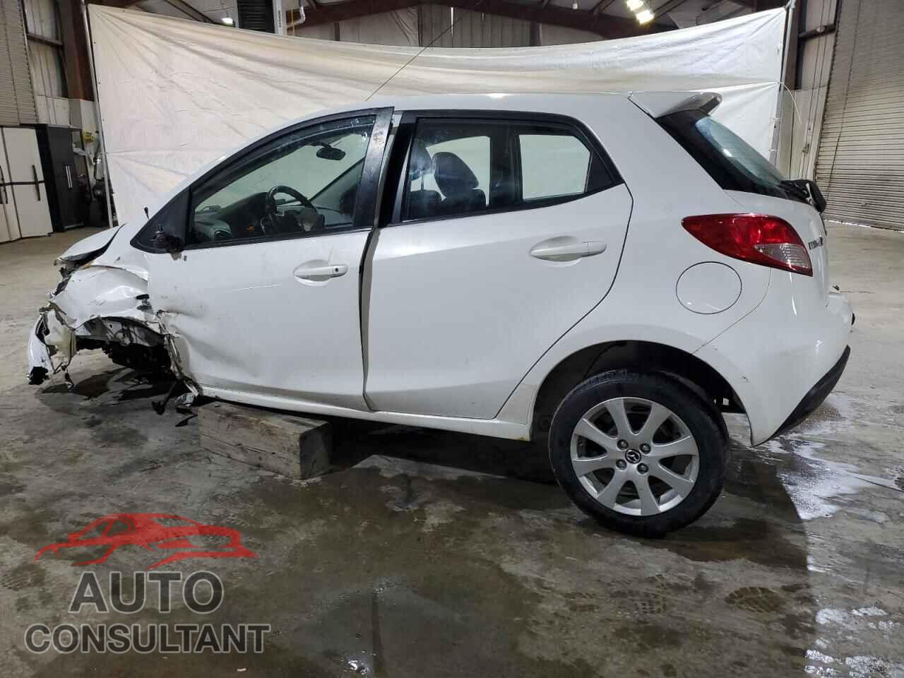 MAZDA 2 2014 - JM1DE1LY9E0176045