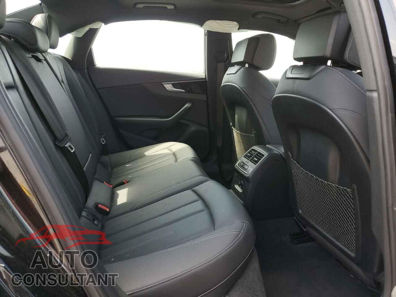 AUDI A4 2021 - WAUDAAF43MA043839