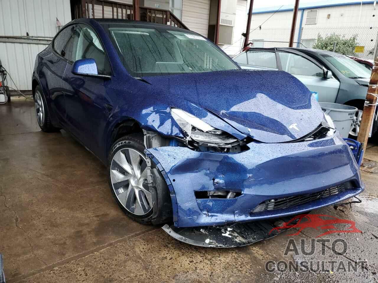 TESLA MODEL Y 2020 - 5YJYGDEE8LF013272
