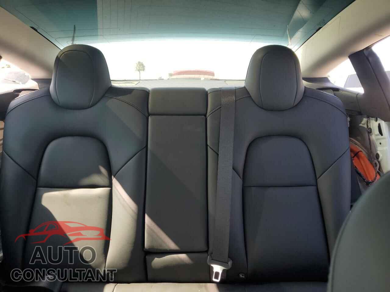 TESLA MODEL 3 2020 - 5YJ3E1EB3LF735401