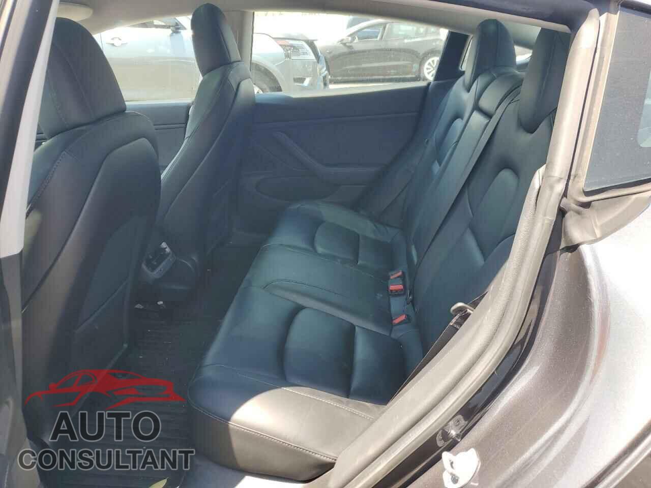 TESLA MODEL 3 2019 - 5YJ3E1EA6KF435437