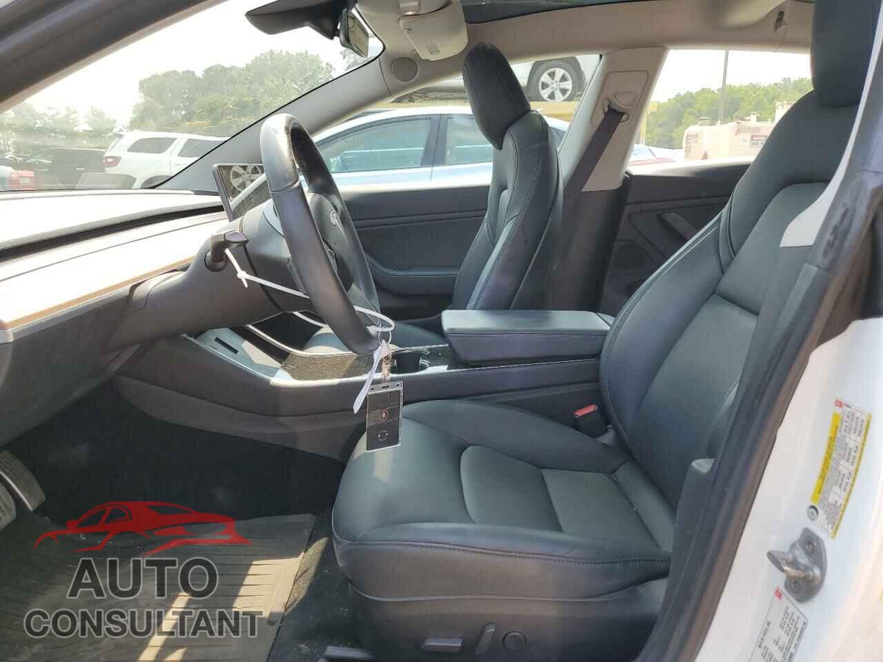 TESLA MODEL 3 2018 - 5YJ3E1EA8JF153055