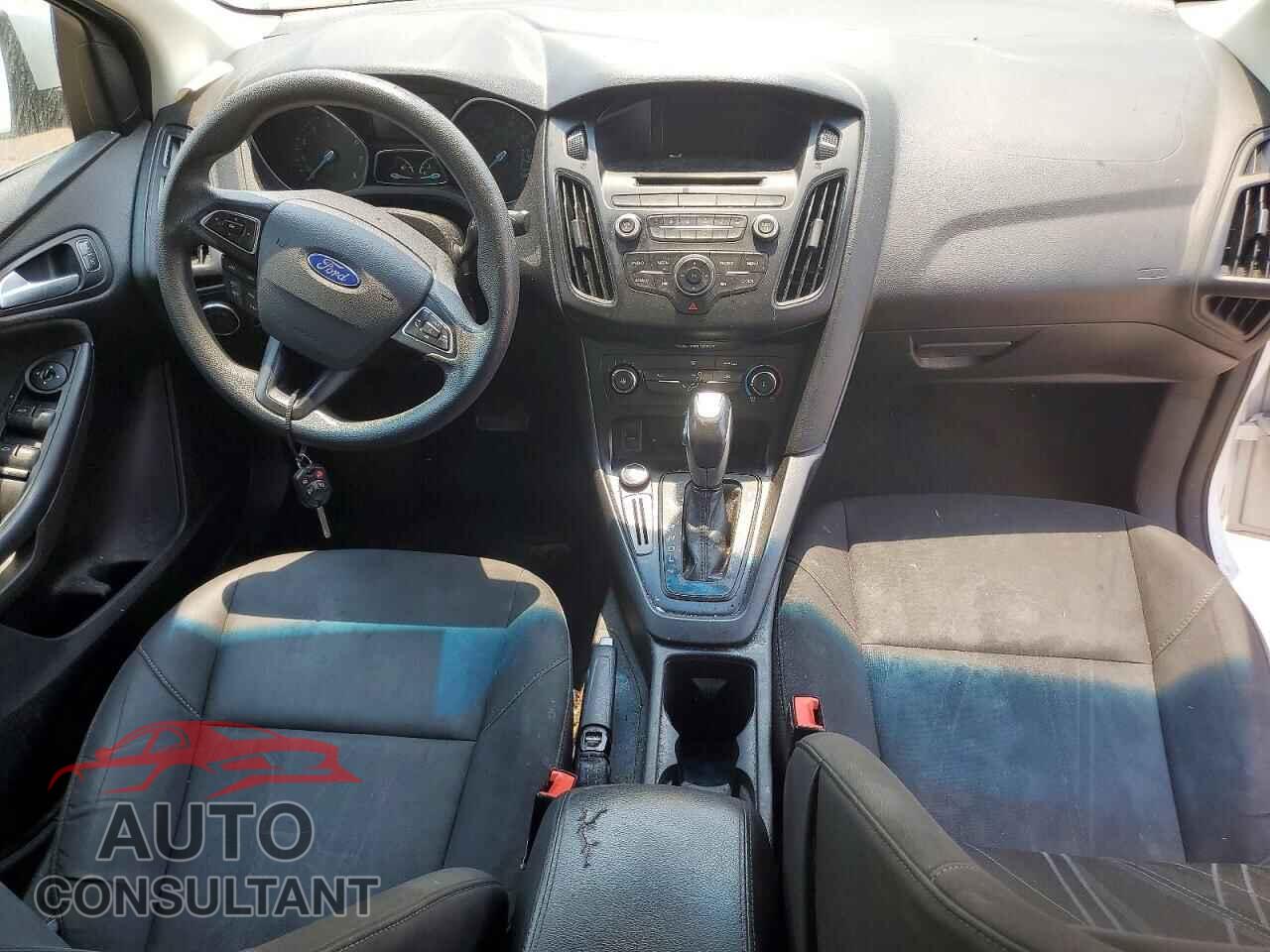 FORD FOCUS 2016 - 1FADP3F26GL327654