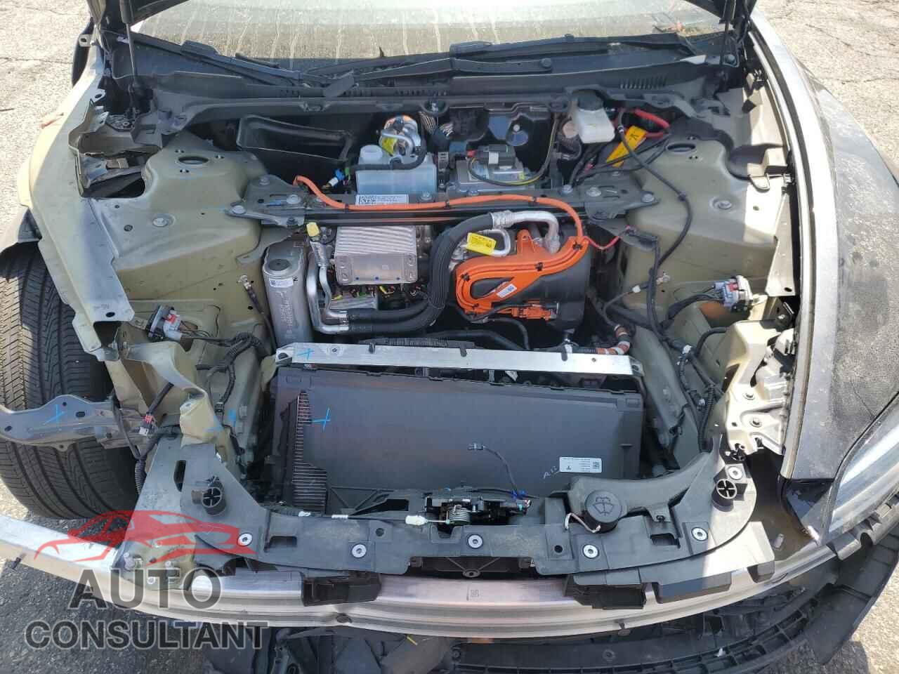 TESLA MODEL 3 2024 - 5YJ3E1EA7RF743355