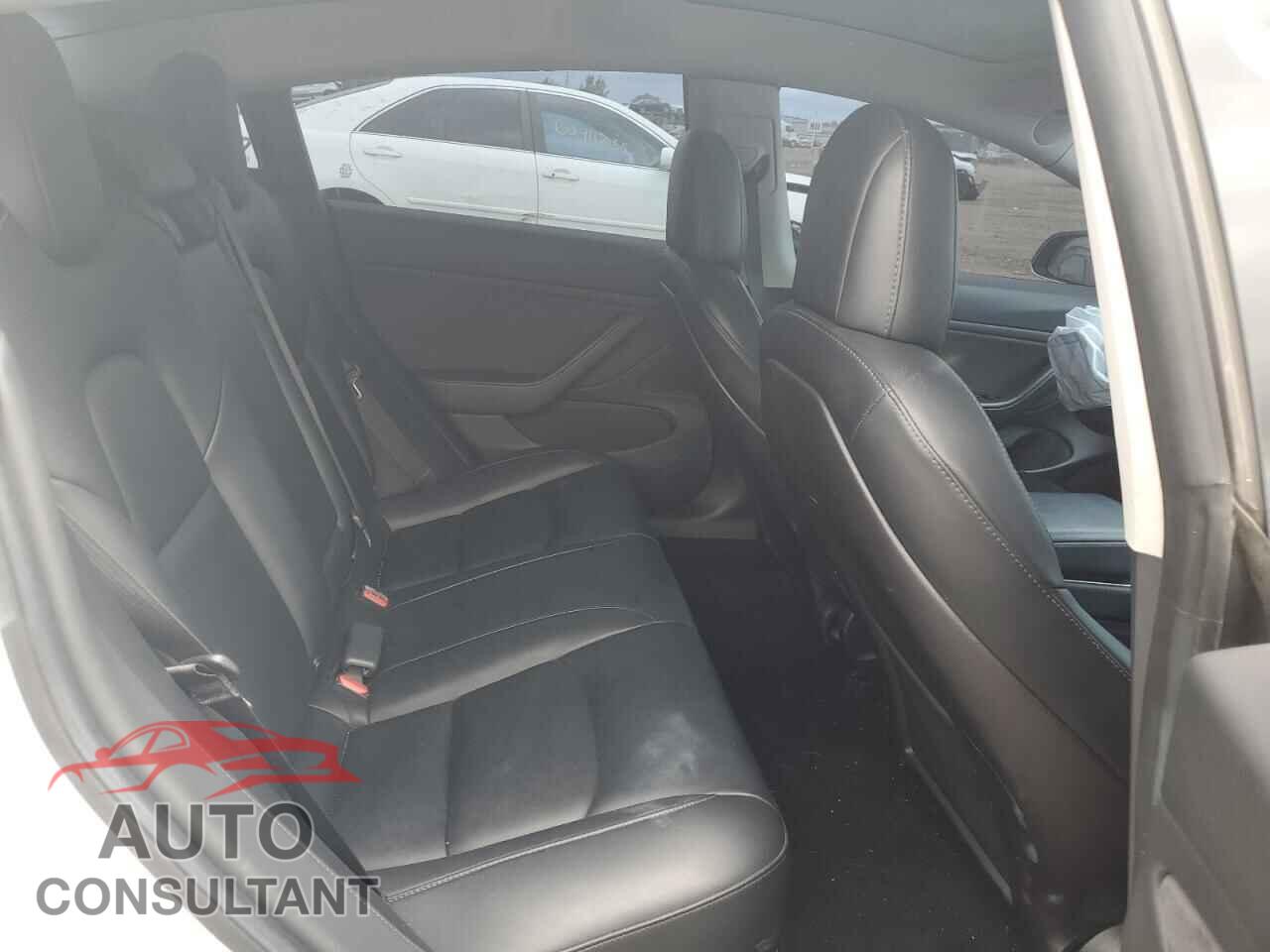 TESLA MODEL 3 2019 - 5YJ3E1EB4KF469210