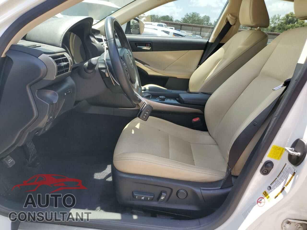 LEXUS IS 2014 - JTHBF1D24E5026781