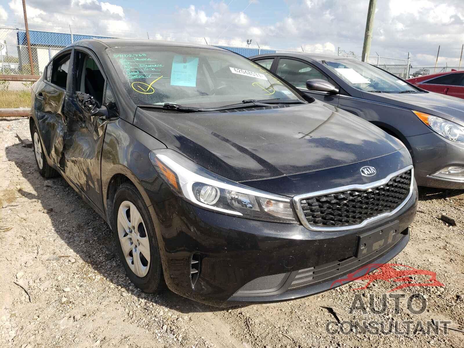 KIA FORTE 2018 - 3KPFK4A78JE275499