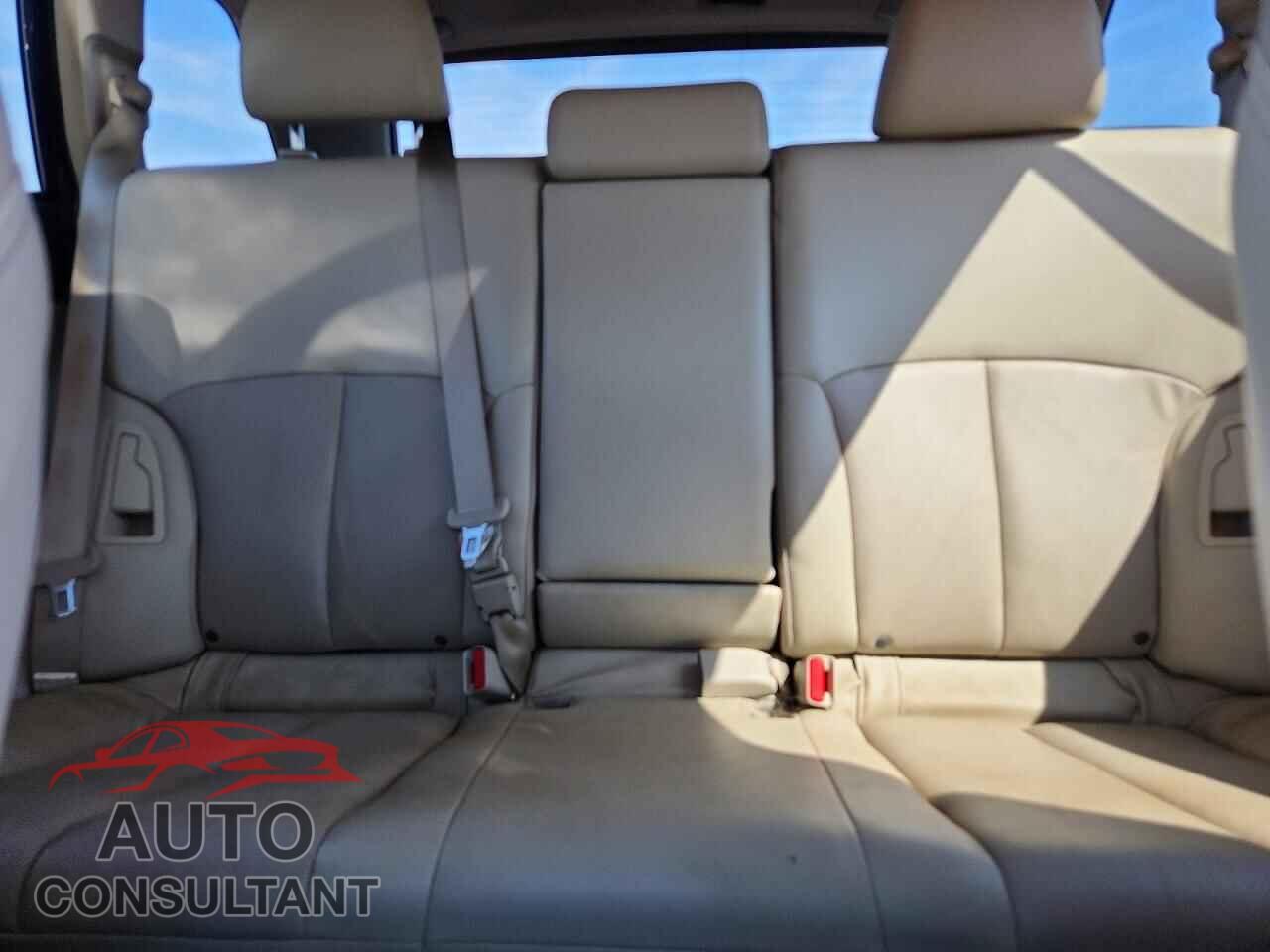 SUBARU OUTBACK 2014 - 4S4BRBKC4E3245726