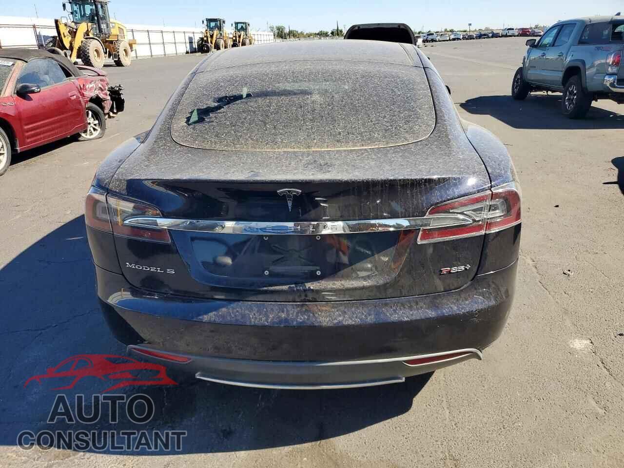 TESLA MODEL S 2014 - 5YJSA1H15EFP45229