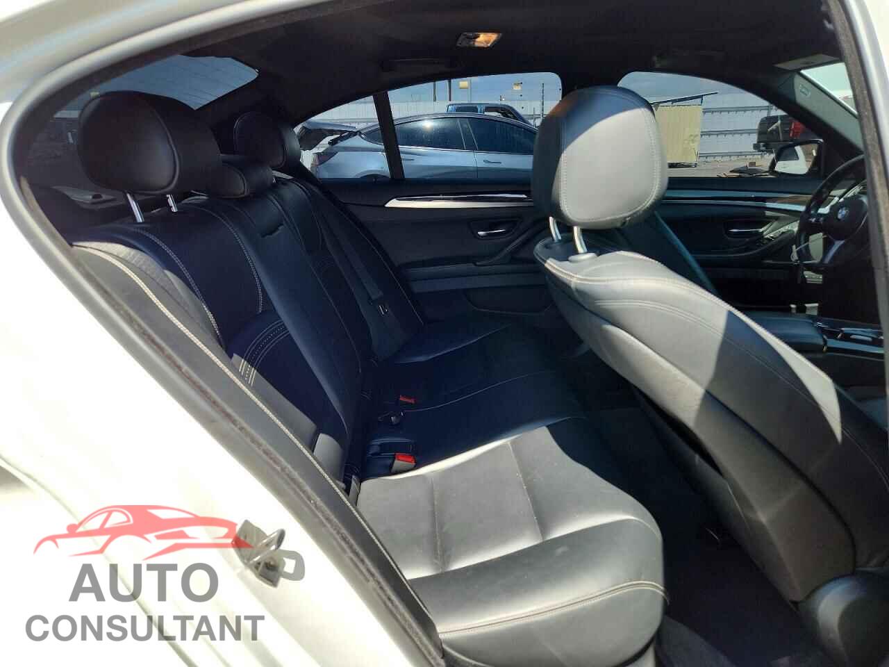 BMW 5 SERIES 2015 - WBA5B1C55FD919052
