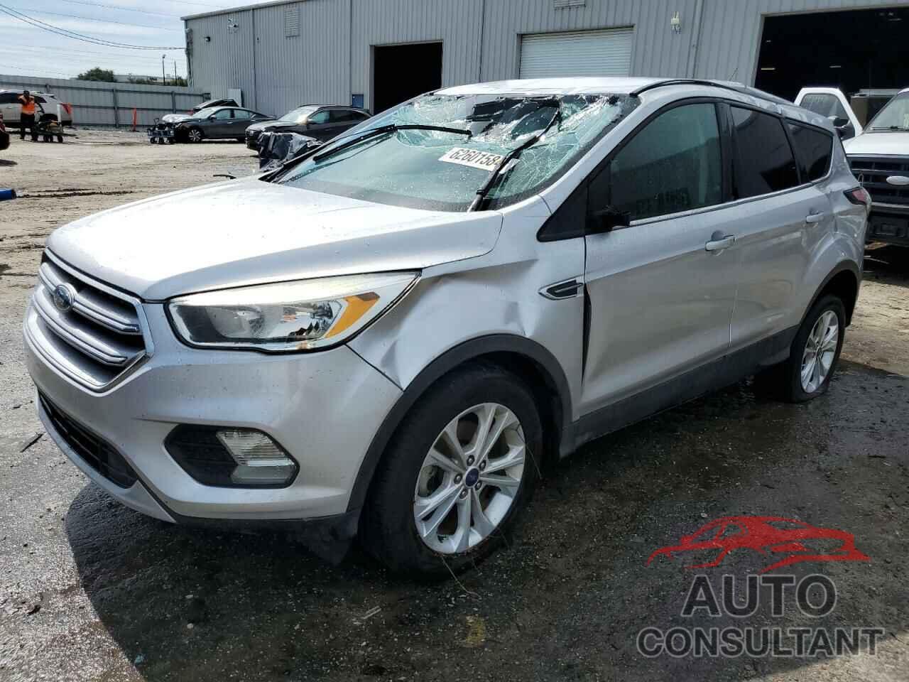 FORD ESCAPE 2017 - 1FMCU0GDXHUE84690