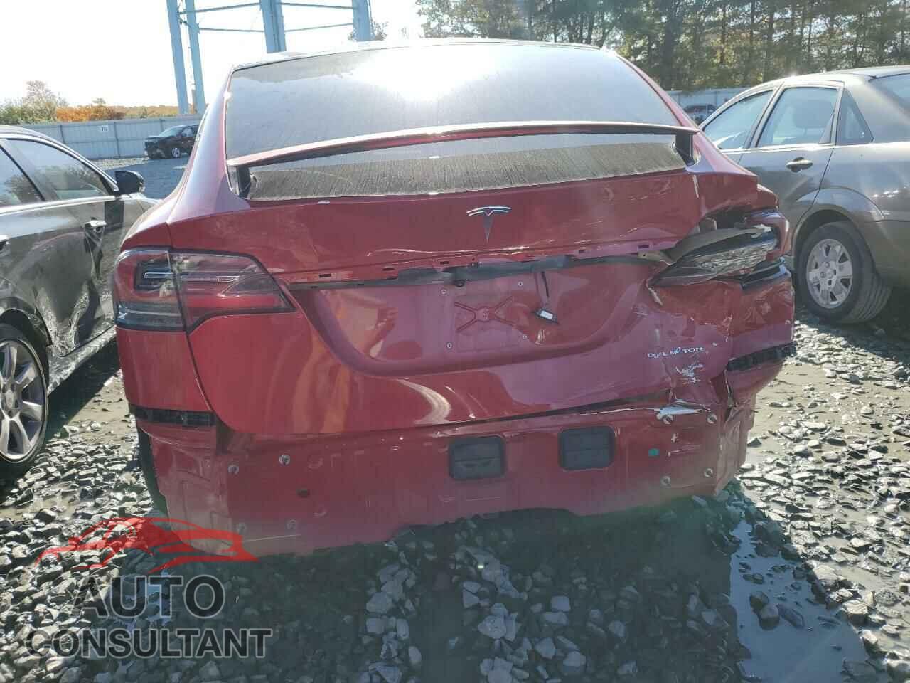 TESLA MODEL X 2020 - 5YJXCBE21LF299015