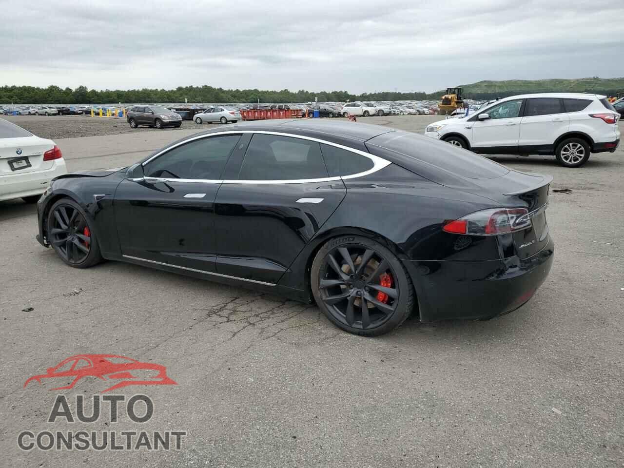 TESLA MODEL S 2018 - 5YJSA1E48JF272175
