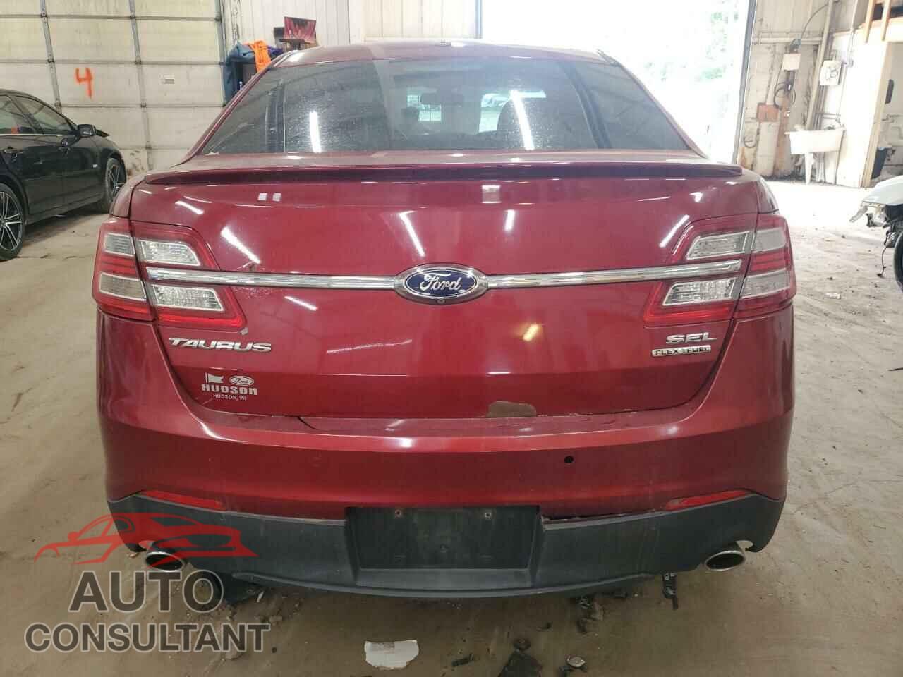 FORD TAURUS 2014 - 1FAHP2E84EG115195