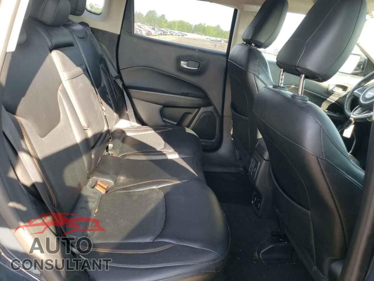 JEEP COMPASS 2017 - 3C4NJDCB4HT665439