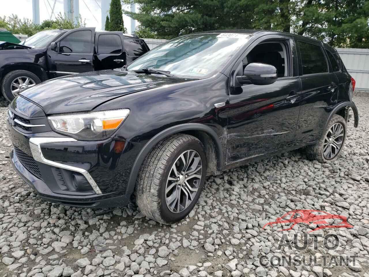 MITSUBISHI OUTLANDER 2019 - JA4AR3AU9KU015115
