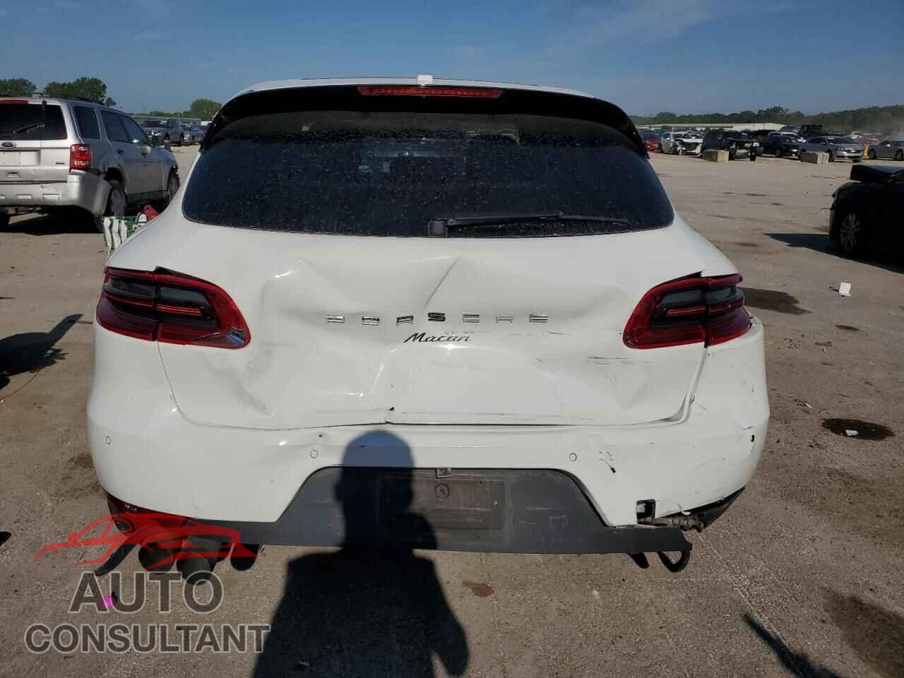 PORSCHE MACAN 2018 - WP1AA2A56JLB16616