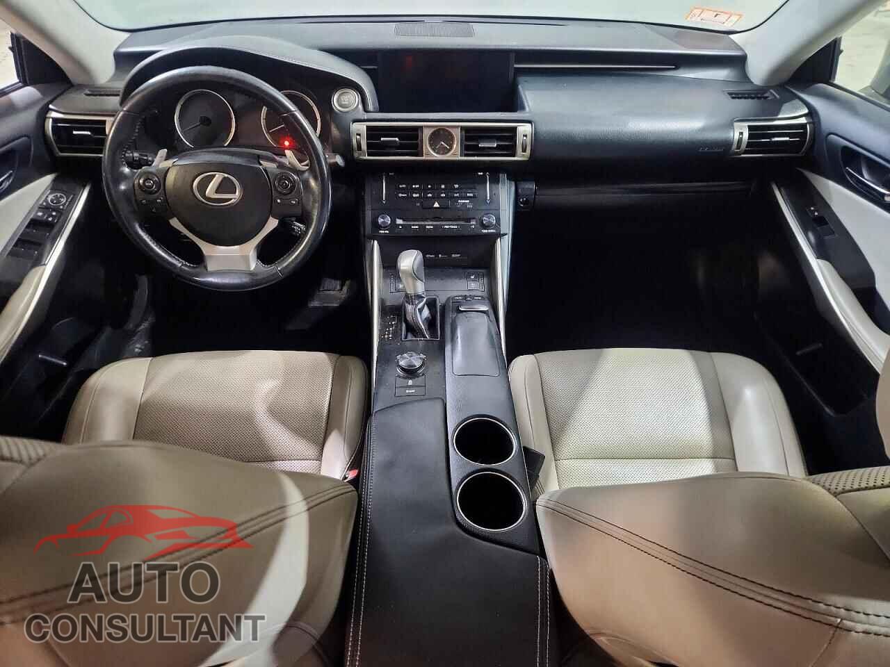 LEXUS IS 2014 - JTHCF1D28E5002486