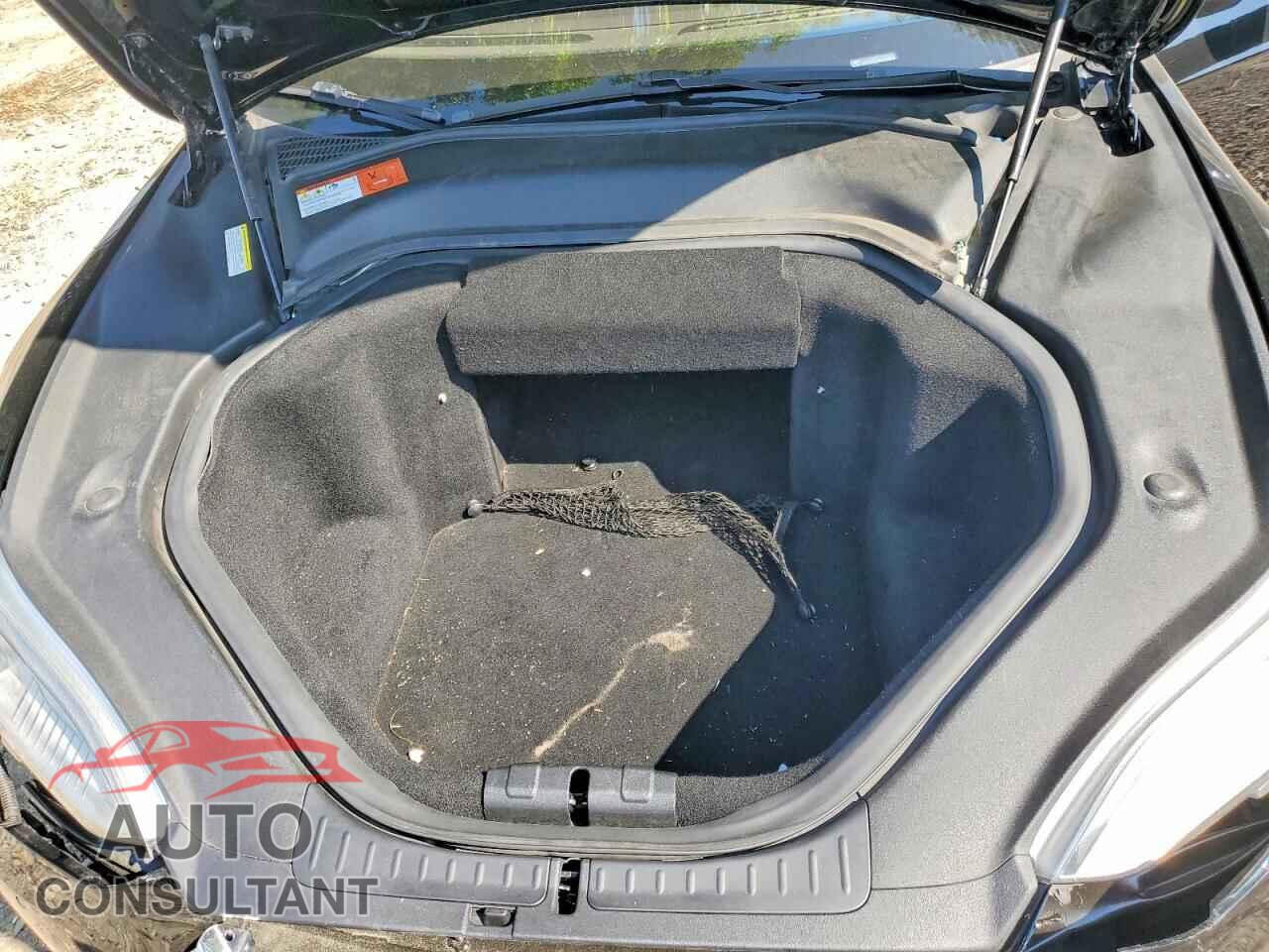 TESLA MODEL S 2015 - 5YJSA1E13FF113013
