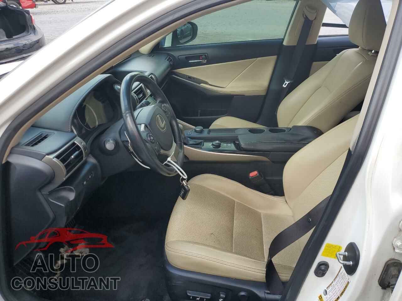 LEXUS IS 2014 - JTHBF1D22E5035933