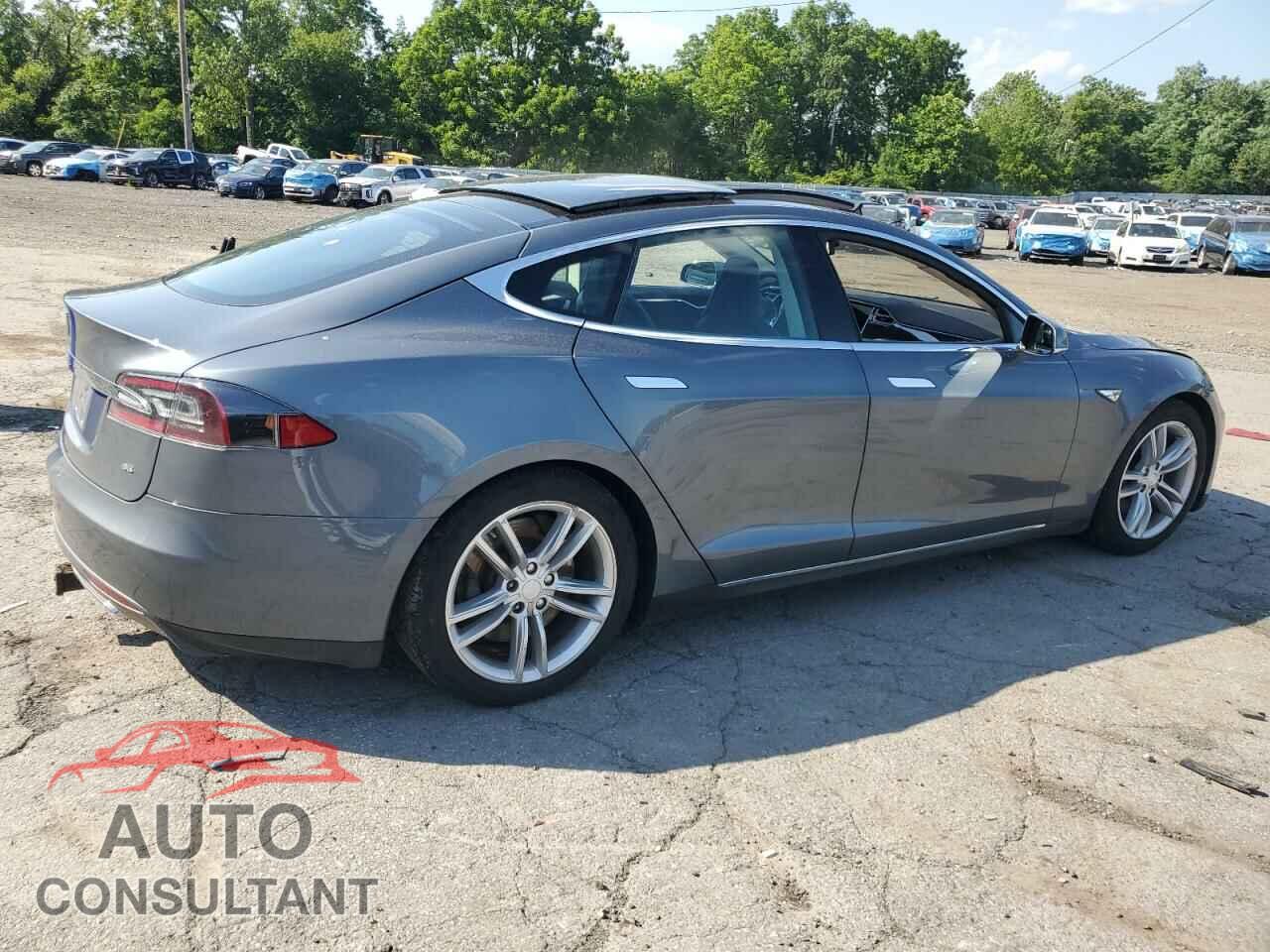 TESLA MODEL S 2013 - 5YJSA1CN5DFP08769