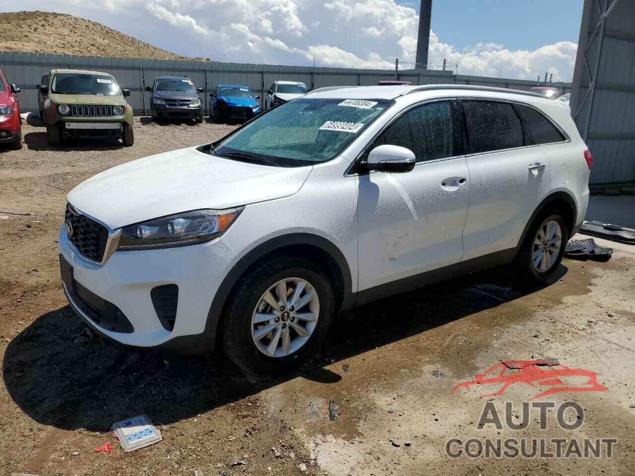 KIA SORENTO 2019 - 5XYPG4A38KG439132
