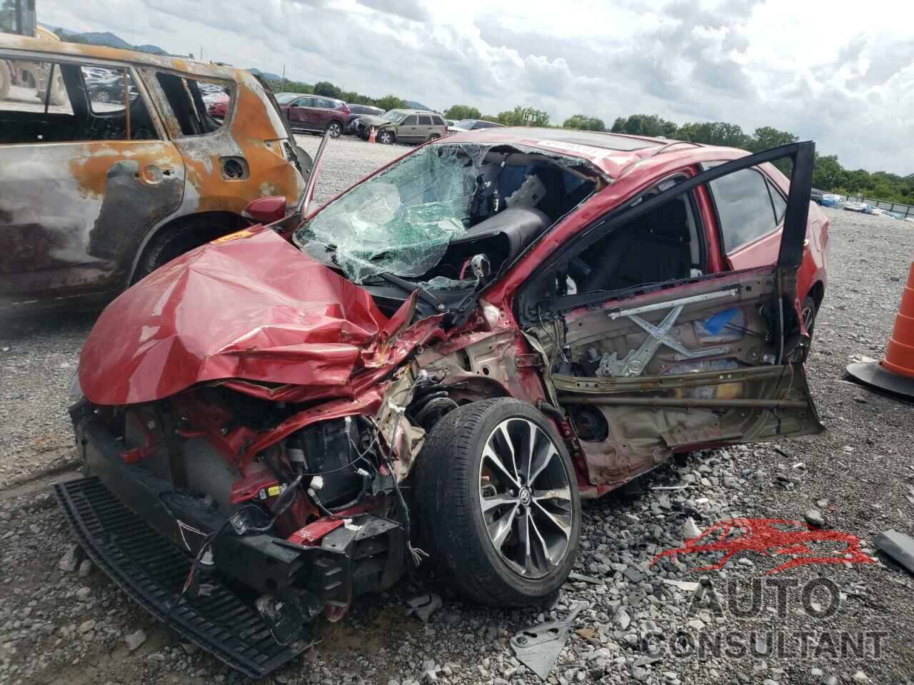 TOYOTA COROLLA 2018 - 2T1BURHE2JC989640